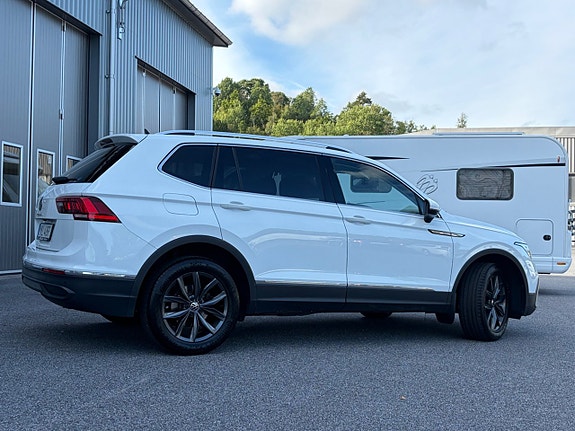 Volkswagen Tiguan Allspace 3 of 23
