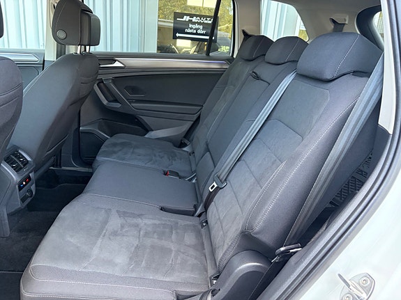 Volkswagen Tiguan Allspace 19 of 23