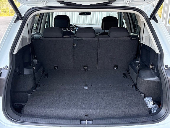 Volkswagen Tiguan Allspace 15 of 23