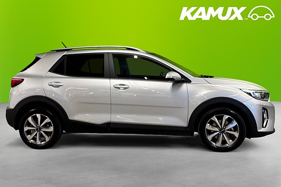 Kia Stonic 2 of 23