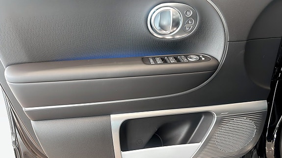 Hyundai Ioniq 9 11 of 13