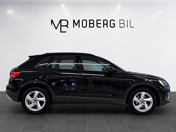 Audi Q3 4 of 15