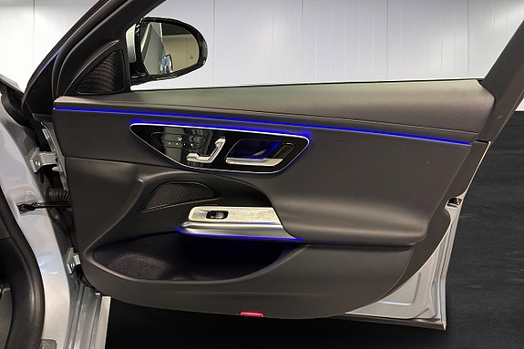 Mercedes-Benz E300 16 of 23