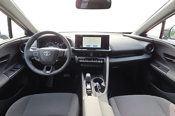 Toyota C-HR 9 of 21