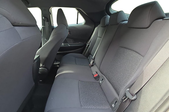 Toyota C-HR 20 of 21