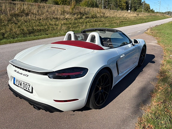 Porsche 718 Boxster GTS 6 of 9