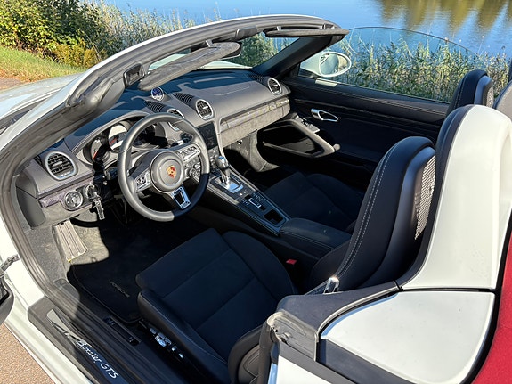 Porsche 718 Boxster GTS 3 of 9