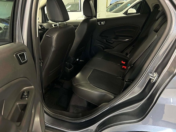 Ford Ecosport 12 of 17