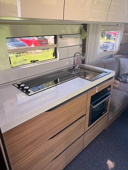 Adria Alpina 663UK 3 of 7