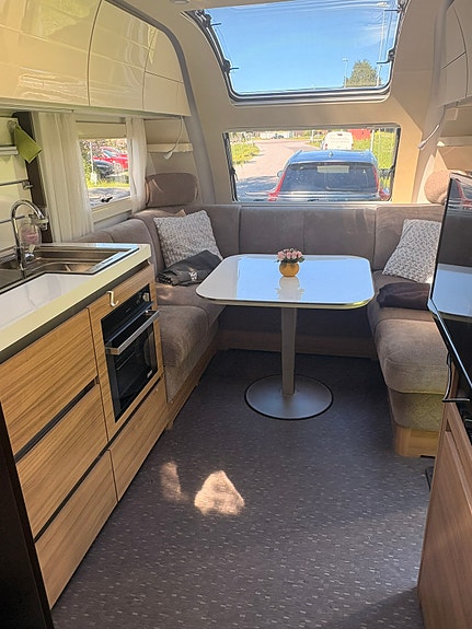 Adria Alpina 663UK 4 of 7