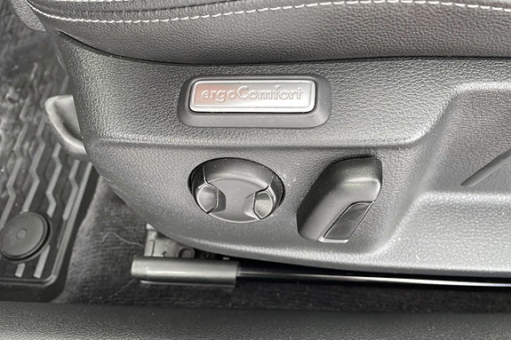 Volkswagen Passat Alltrack 24 of 30