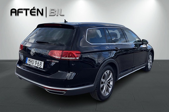 Volkswagen Passat Alltrack 7 of 30