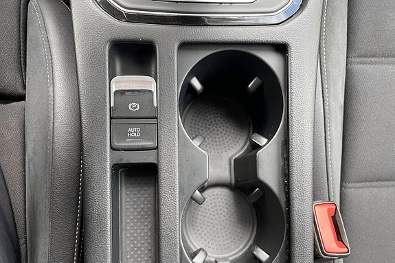 Volkswagen Passat Alltrack 29 of 30