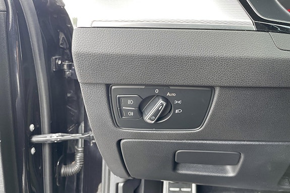 Volkswagen Passat Alltrack 23 of 30