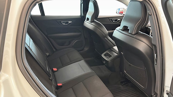 Volvo V60 5 of 9