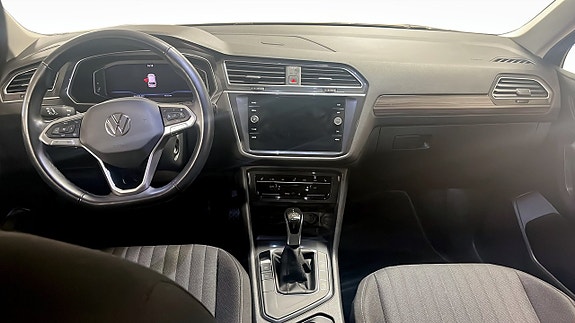 Volkswagen Tiguan Allspace 10 of 13