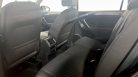 Volkswagen Tiguan Allspace 11 of 13