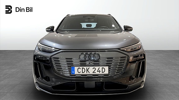 Audi Q6 e-tron 4 of 14