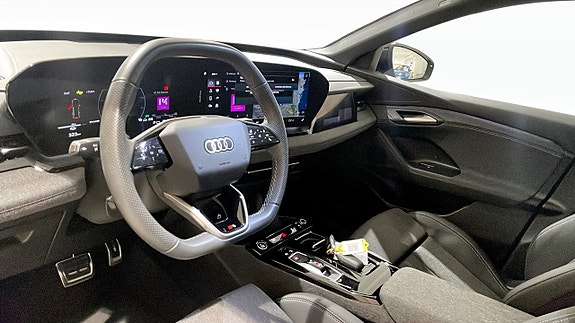 Audi Q6 e-tron 7 of 14