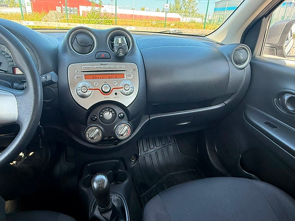 Nissan Micra 7 of 10