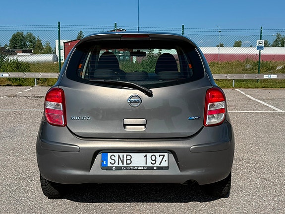 Nissan Micra 2 of 10