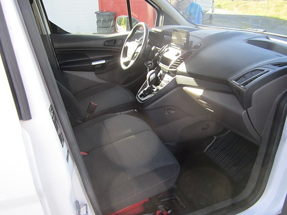 Ford Transit Connect 5 of 7