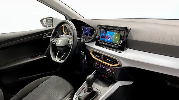 Seat Arona 11 of 13