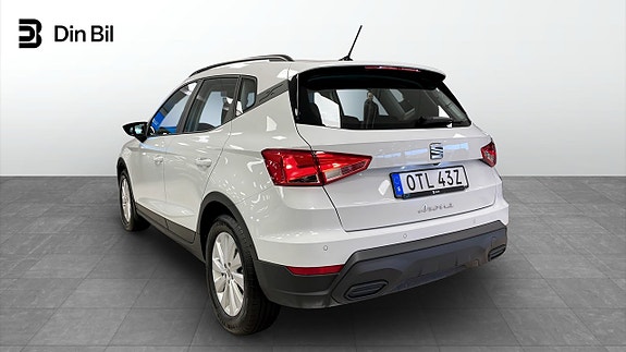Seat Arona 3 of 13