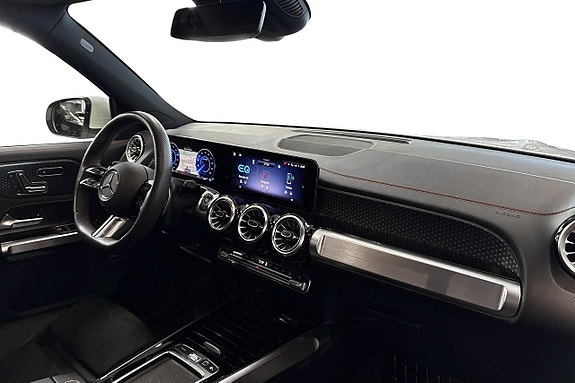 Mercedes-Benz EQB250+ 11 of 13