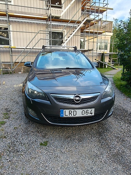 Opel Astra 4 of 5