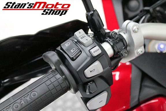 Honda Powersports CRF1000 ABS Afric Twin DCT 16 of 19