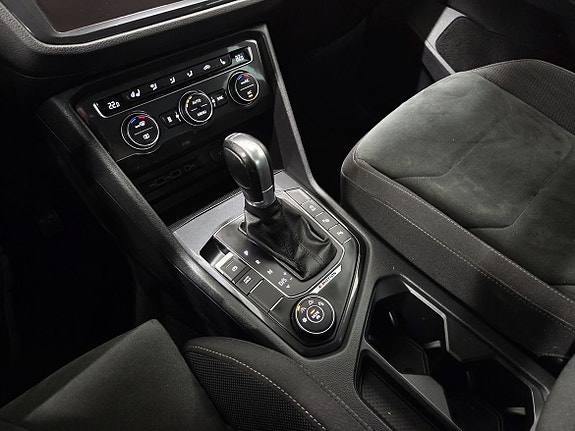 Volkswagen Tiguan 12 of 18