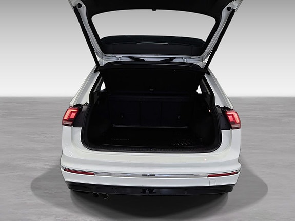 Volkswagen Tiguan 6 of 18