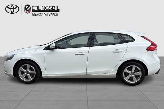 Volvo V40 3 of 13