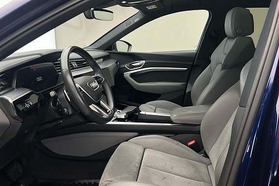 Audi e-tron 10 of 30