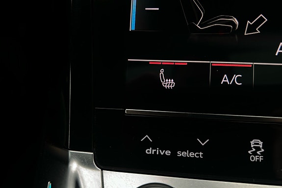 Audi e-tron 23 of 30