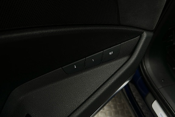Audi e-tron 18 of 30