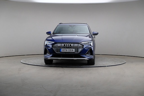 Audi e-tron 3 of 30