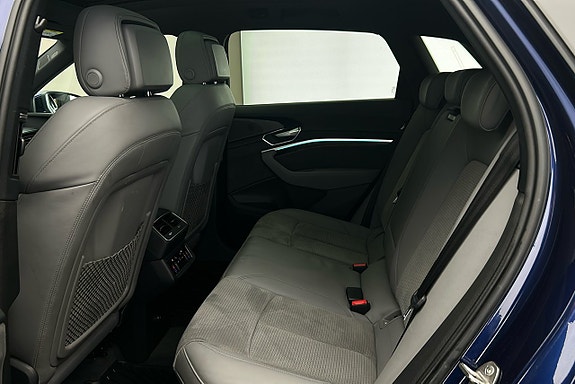 Audi e-tron 13 of 30