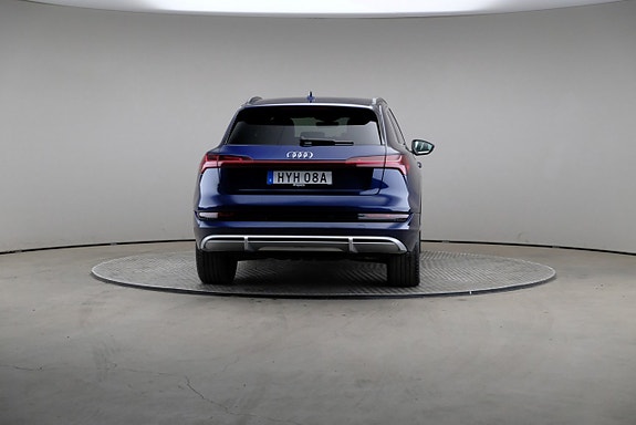 Audi e-tron 5 of 30