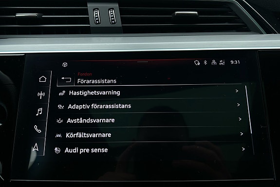 Audi e-tron 25 of 30
