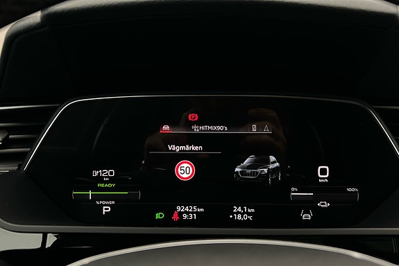 Audi e-tron 7 of 30