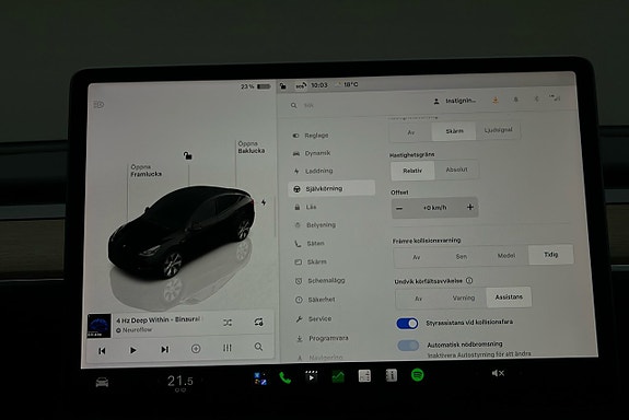 Tesla Model Y 23 of 26