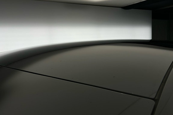 Tesla Model Y 18 of 26
