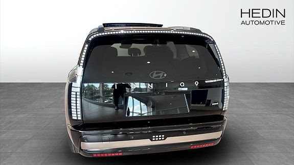 Hyundai Ioniq 9 7 of 13