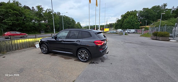 BMW X3 2 of 5