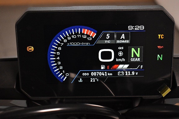 Suzuki GSX-S1000 ABS Nyservad 7 of 18