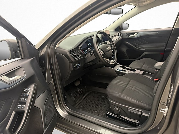 Ford Focus 10 of 29