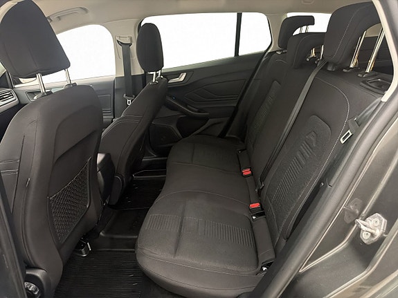 Ford Focus 24 of 29