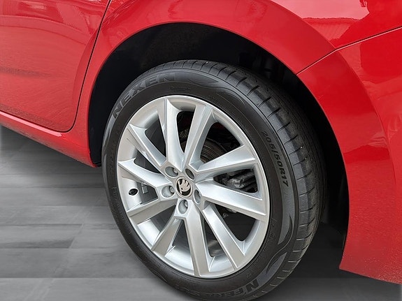 Skoda Scala 11 of 16